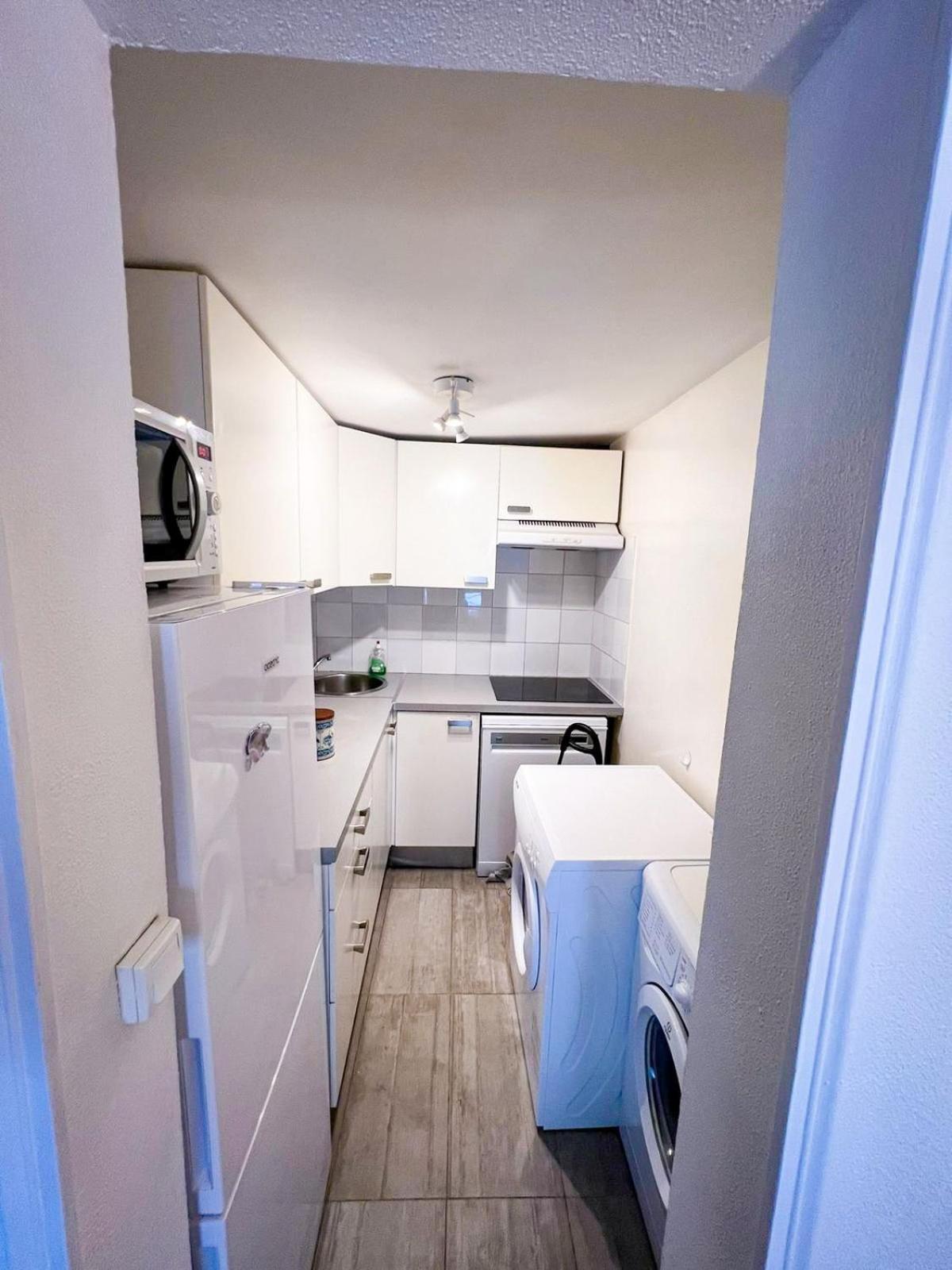 Spacious In Montparnasse Apartment Paris